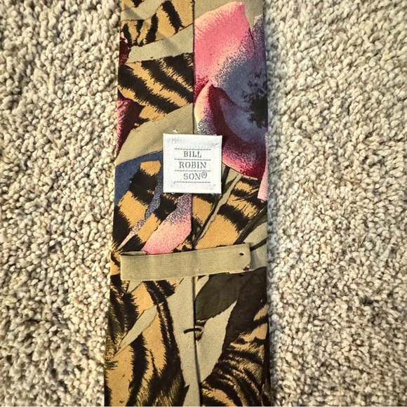 EUC Bill Robin Son 100% Silk Tie Necktie with Tiger Stripes and Flower - Picture 5 of 7